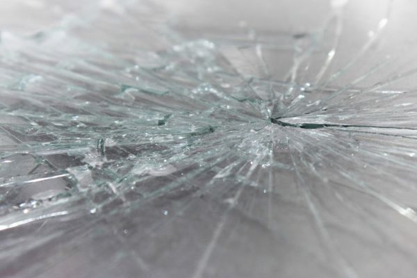 Automobile Windshield Close Up Broken Glass 2022 11 02 17 19 30 Utc 1024X683